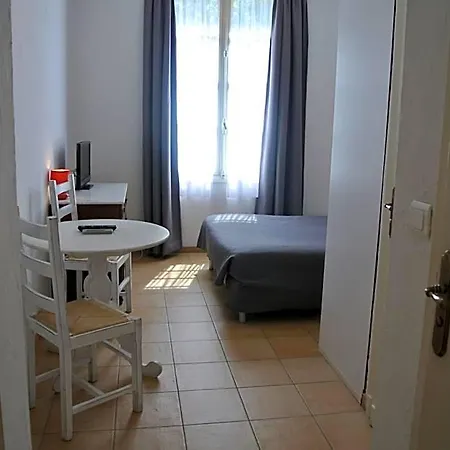 Castel Mistral 3* ז'ואן-לה-פינס